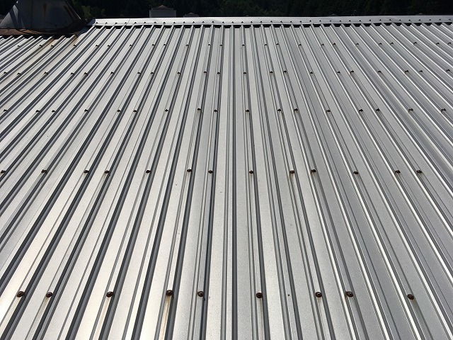 金属屋根のメンテナンス工事もご相談ください